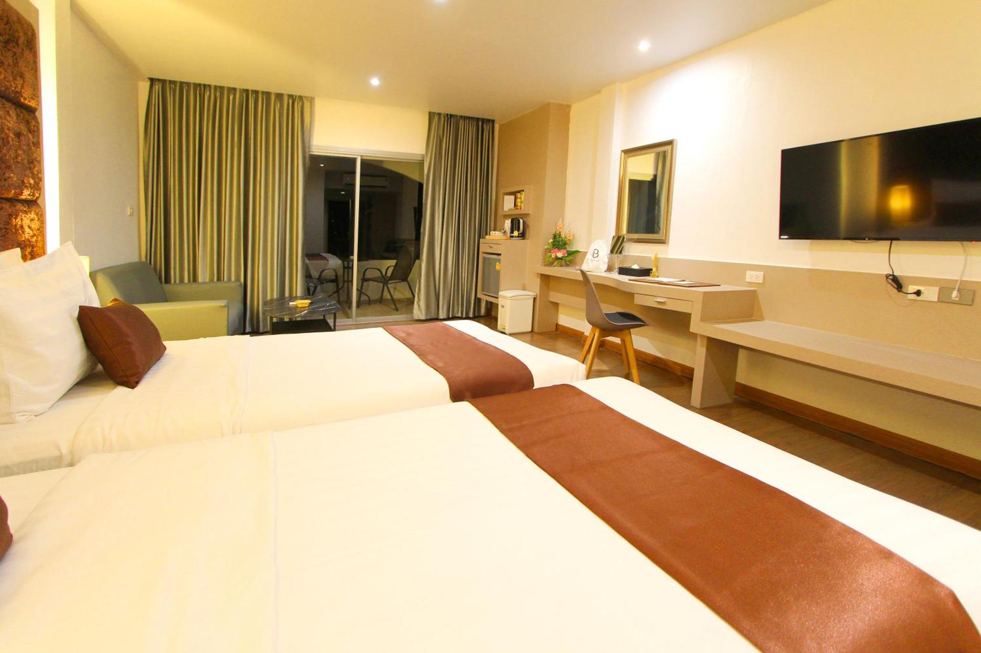 Hotel Pooh & 5*