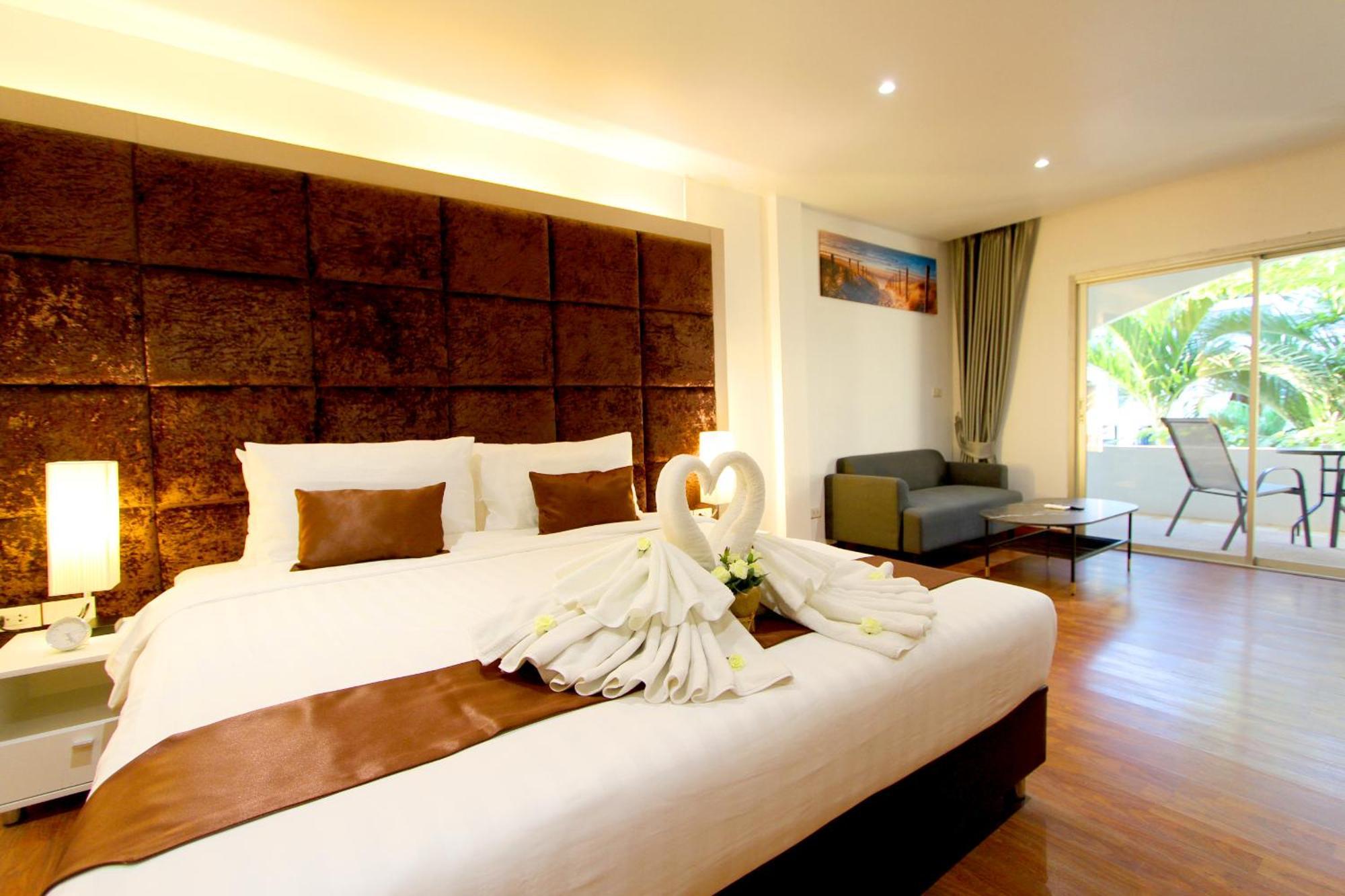 Hotel Pooh & 5*